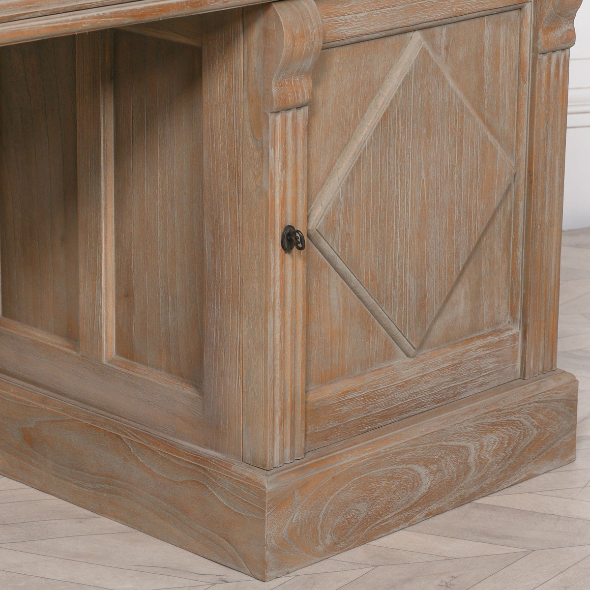 Westbrook Executive Desk – Rustic White Cedar