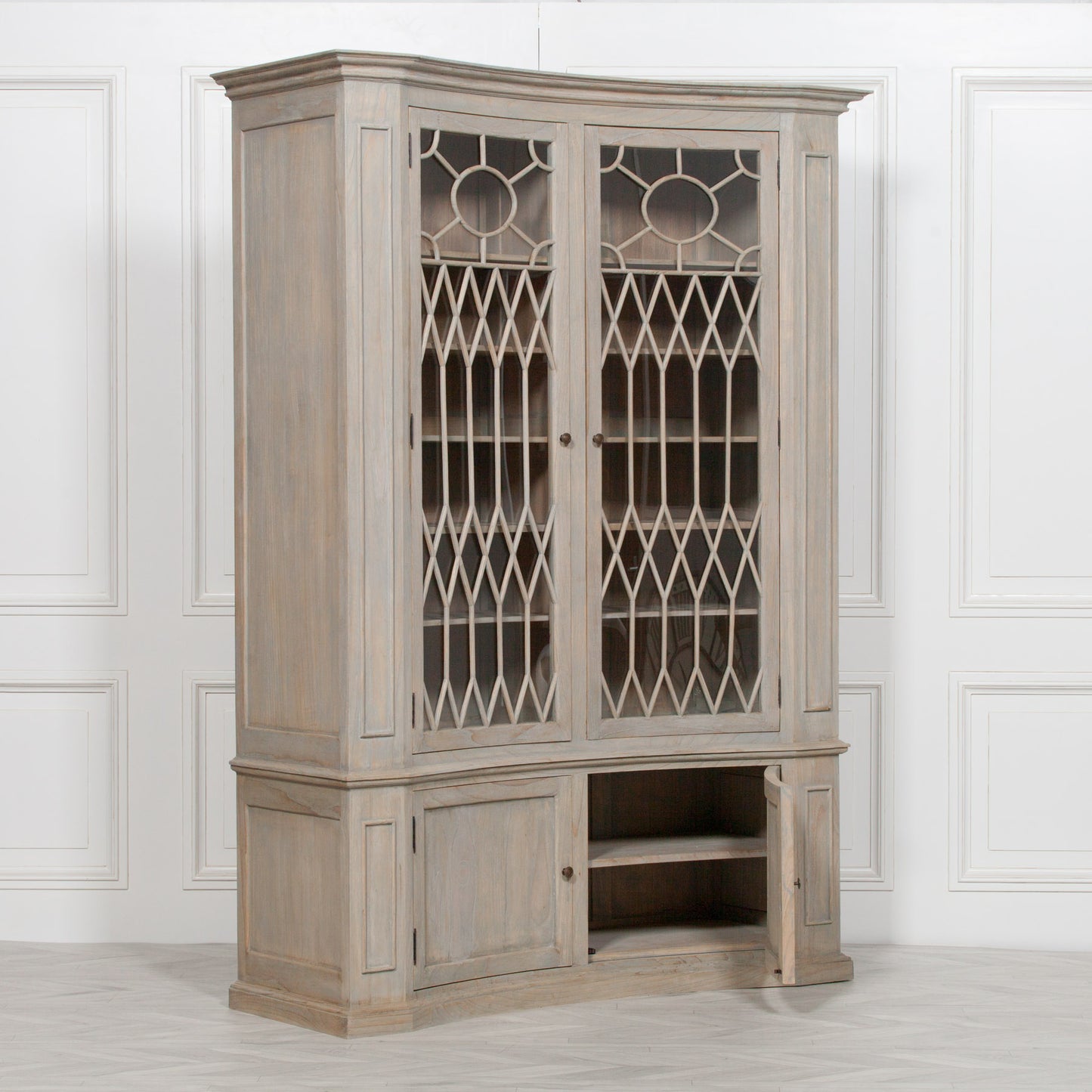 Beaumont Concave Display Cabinet – White Cedar