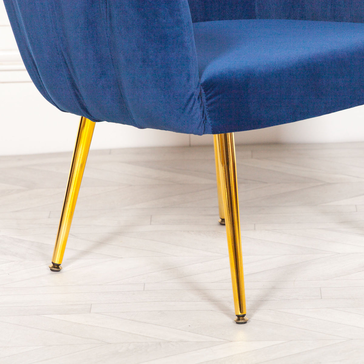 Celeste Scalloped Velvet Chair – Blue & Gold