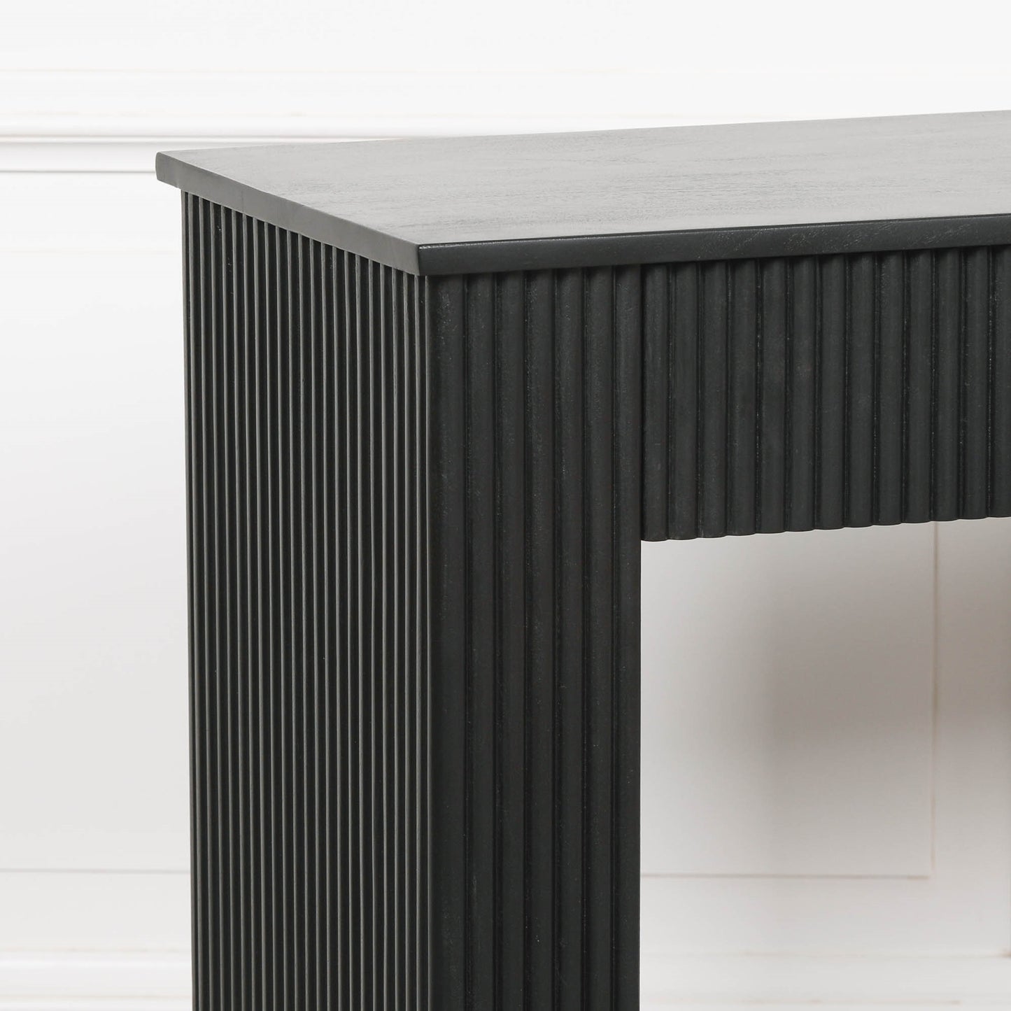 Alderley Fluted Console Table – Black Painted Acacia