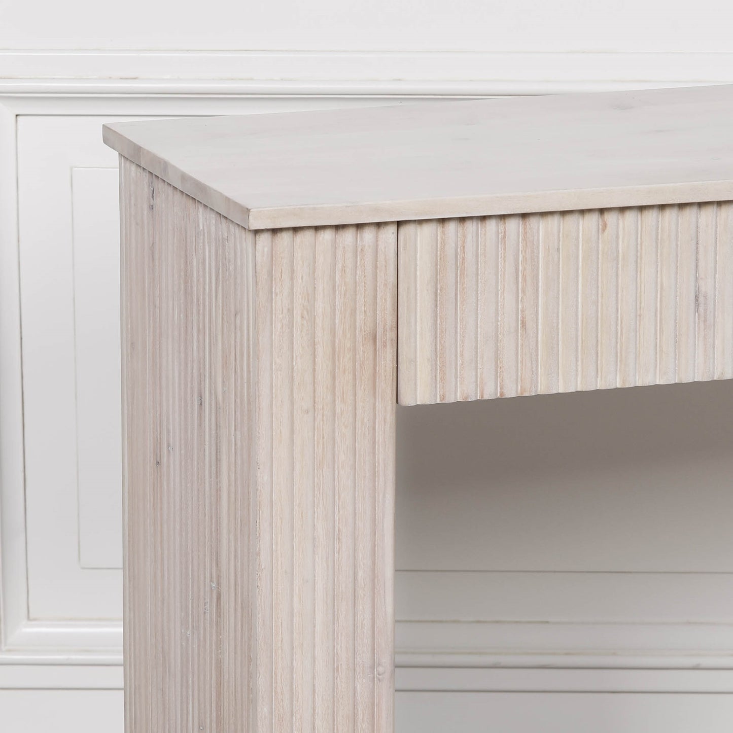 Alderley Fluted Console Table – Bleached Acacia Wood