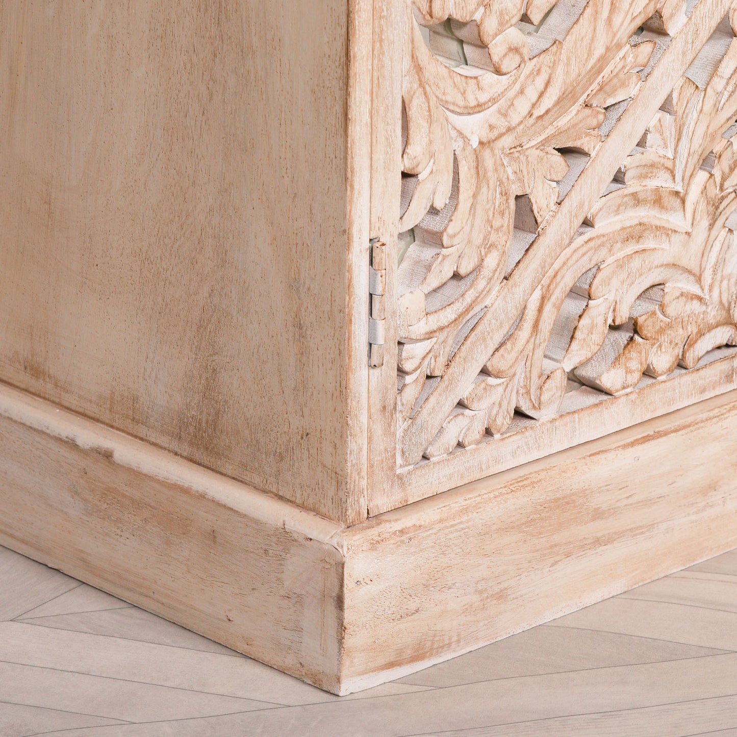 Manor Ornate Mirrored Sideboard – Natural Mango Wood