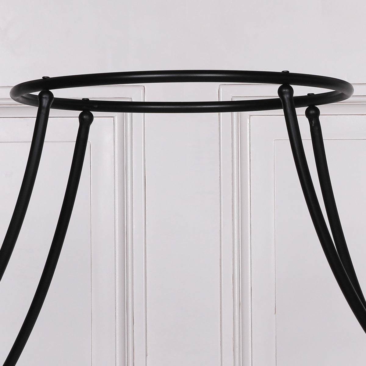 Aldwick Iron Four-Poster King Bed – Black