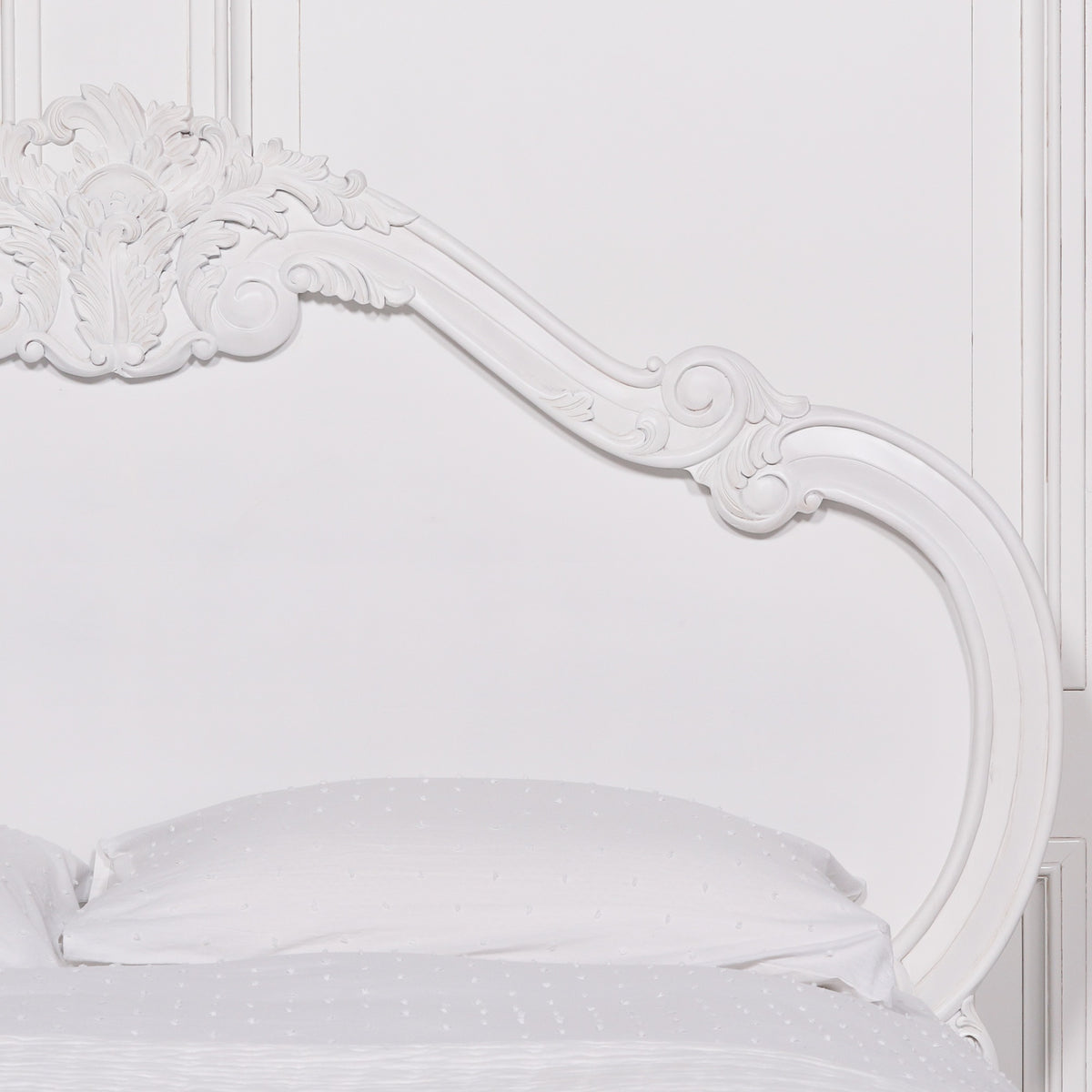 Amélie Carved Rose King Size Bed – White Mahogany