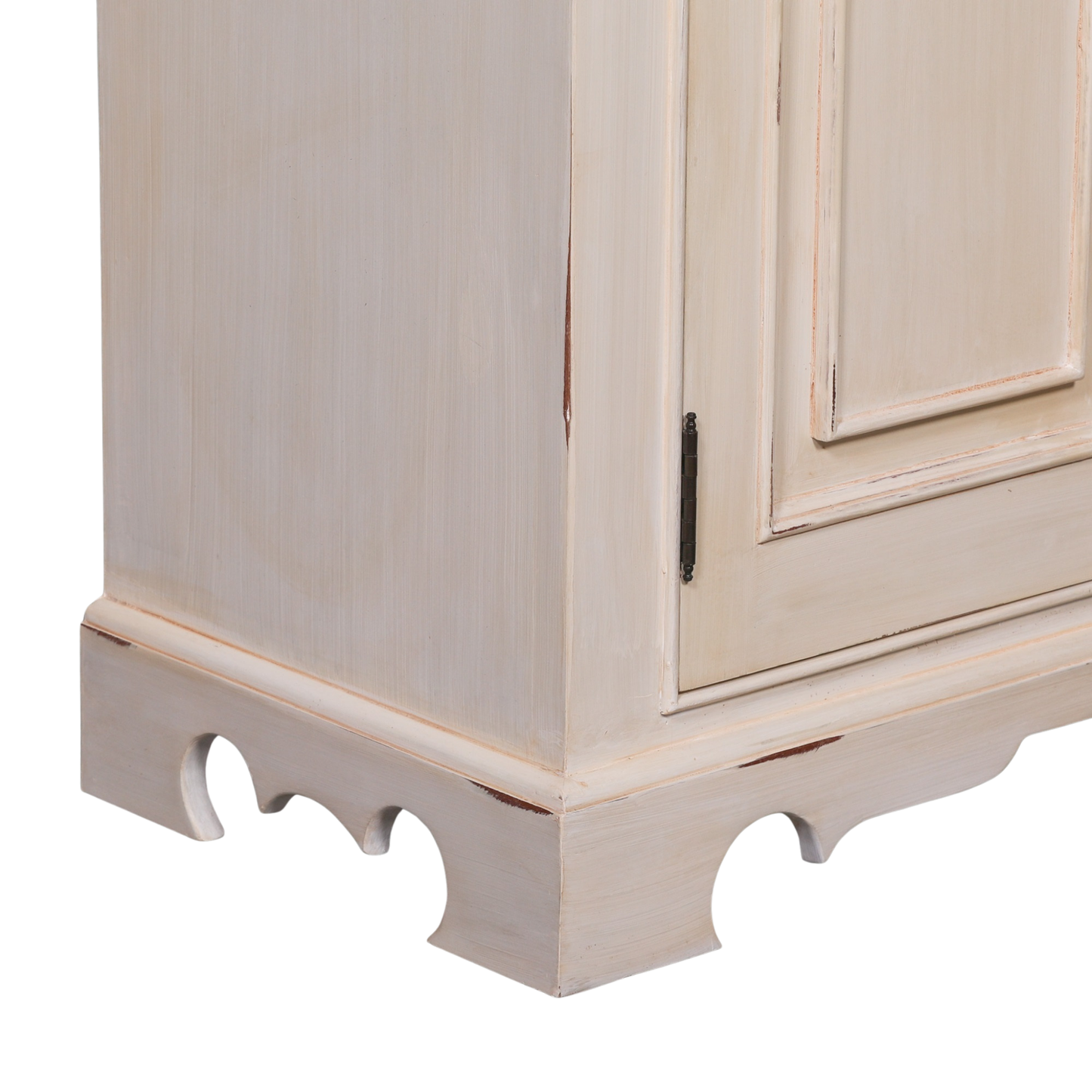 Chantilly Ornate Sideboard – Distressed White Mahogany
