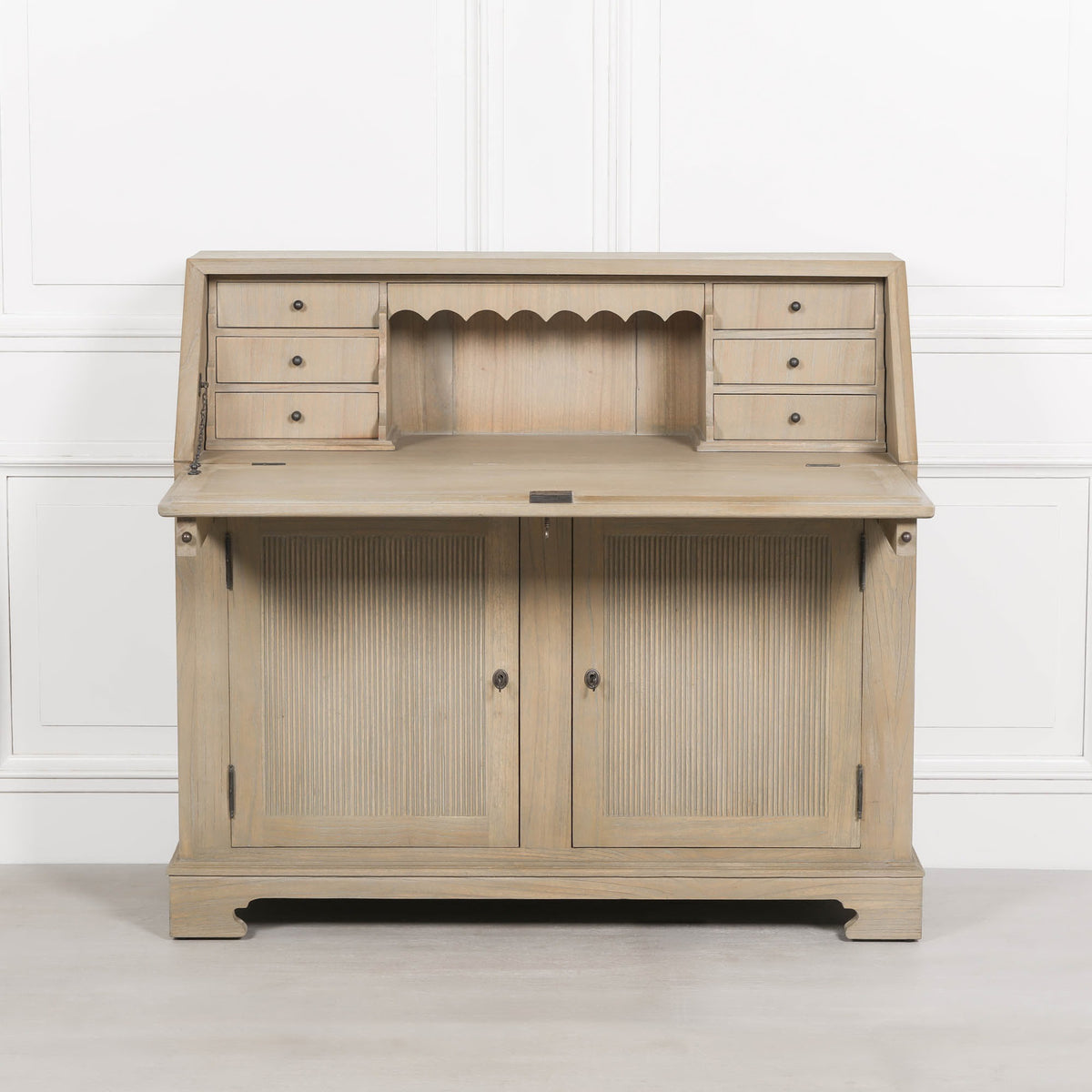 Westbrook Rustic Bureau Desk – White Cedar