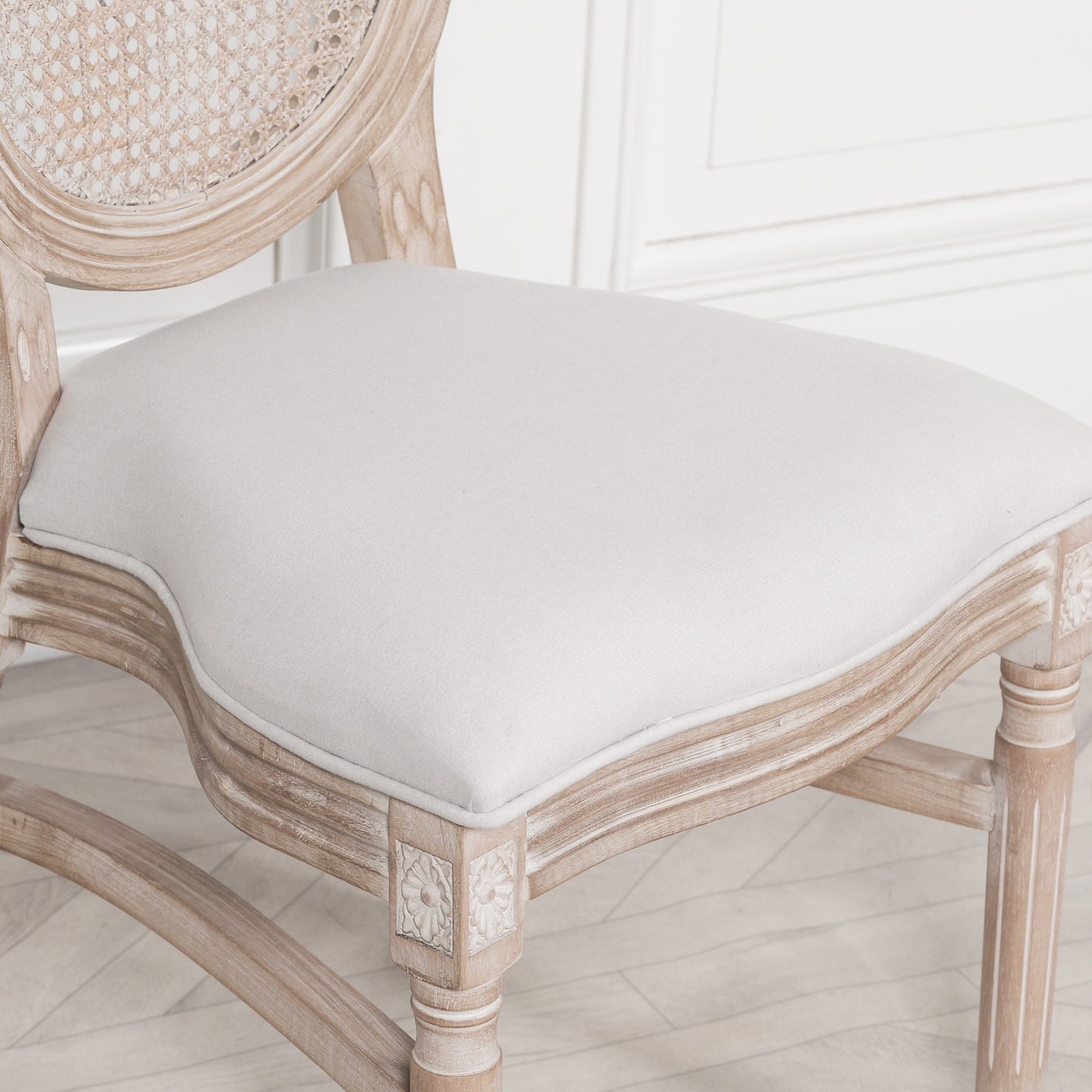 Light Louis Upholstered Dining Chair – Birch Wood & Linen