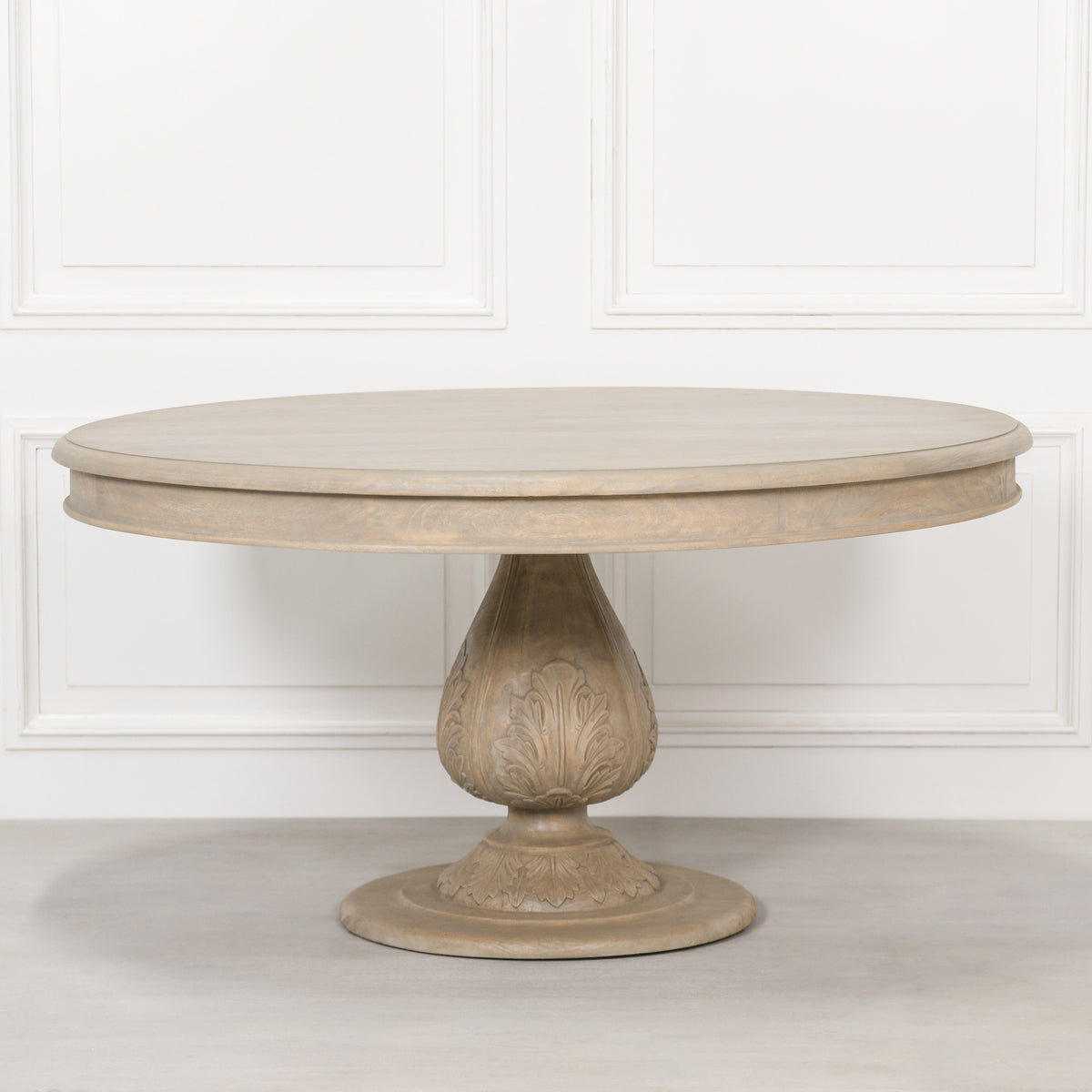 Fairford Round Acorn Dining Table 150cm – Light Rustic Wood