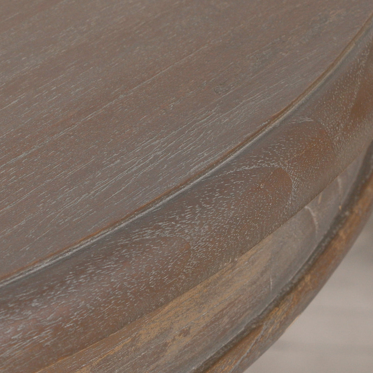 Oakmere Acorn Pedestal Round Dining Table 120cm – Reclaimed Cedar