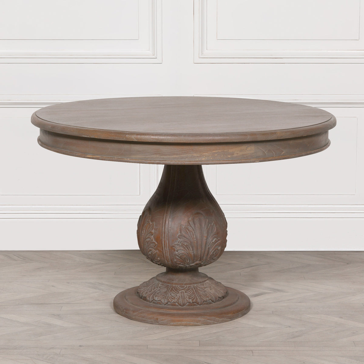 Oakmere Acorn Pedestal Round Dining Table 120cm – Reclaimed Cedar