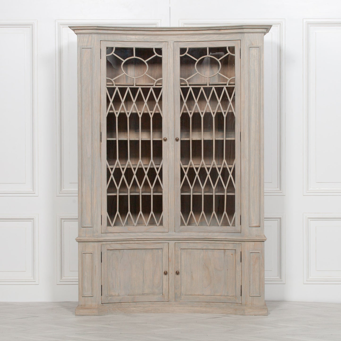 Beaumont Concave Display Cabinet – White Cedar