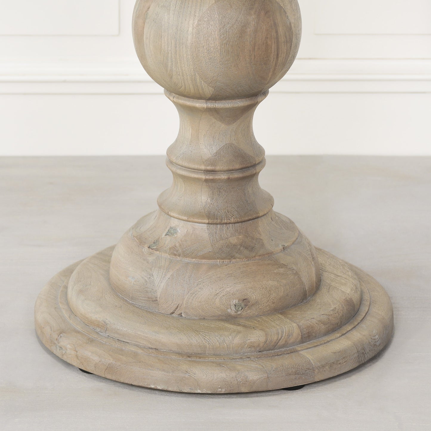 Beaumont Round Dining Table 120cm – Rustic Mango Wood