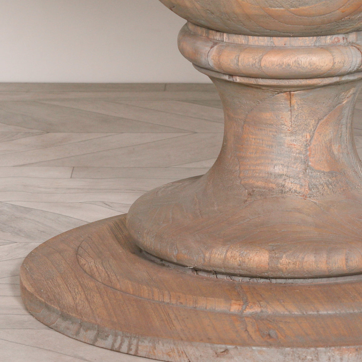 Hatherleigh Round Dining Table 162cm – Rustic Mango Wood